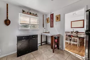 22 Hudson Pl, Hempstead, NY 11550 - Photo 8