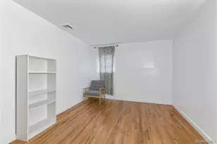 22 Hudson Pl, Hempstead, NY 11550 - Photo 14