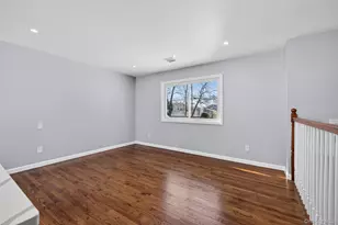 3103 Falcon Ave, Medford, NY 11763 - Photo 4