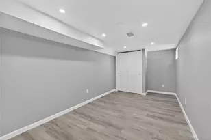 3103 Falcon Ave, Medford, NY 11763 - Photo 22