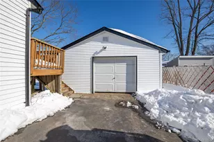 3103 Falcon Ave, Medford, NY 11763 - Photo 26