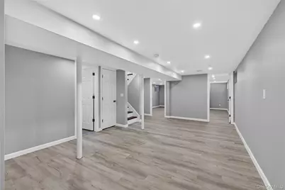 3103 Falcon Avenue, Medford, NY 11763 - Photo 20