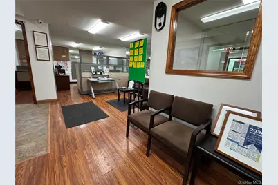 8203 Roosevelt Avenue #2 floor, Jackson Heights, NY 11372 - Photo 12