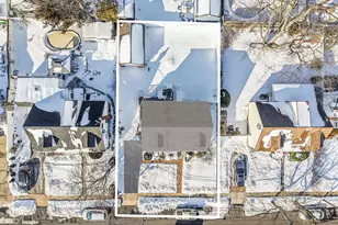 3589 Naomi Pl, Seaford, NY 11783 - Photo 2