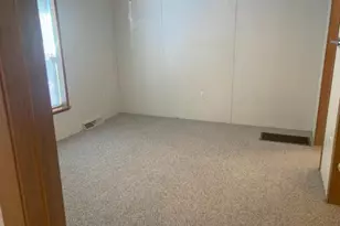 1661 Old Country Rd, Riverhead, NY 11901 - Photo 16