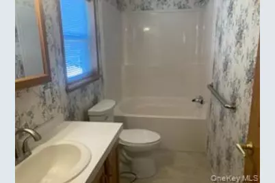 1661 Old Country Road #195, Riverhead, NY 11901 - Photo 12