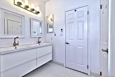 530 Leisure Drive, Ridge, NY 11961 - Photo 20