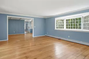 3 Tappen Dr, Melville, NY 11747 - Photo 16