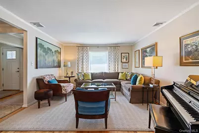 34 Glenbrook Road, Hicksville, NY 11801 - Photo 6