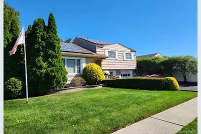 34 Glenbrook Road, Hicksville, NY 11801 - Photo 2