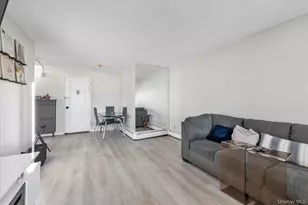 222 Smith St, Freeport, NY 11520 - Photo 6