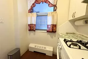 61-15 97th St, Rego Park, NY 11374 - Photo 18