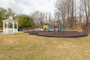 787 Gregory Ct, Highland, NY 12528 - Photo 14