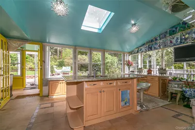 200 Myrtle Drive, Great Neck, NY 11021 - Photo 8