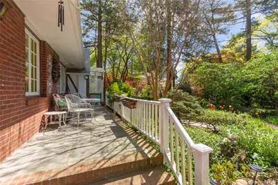 200 Myrtle Drive, Great Neck, NY 11021 - Photo 20