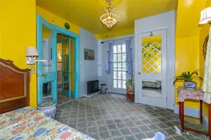 200 Myrtle Dr, Great Neck, NY 11021 - Photo 14