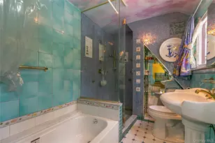 200 Myrtle Dr, Great Neck, NY 11021 - Photo 18