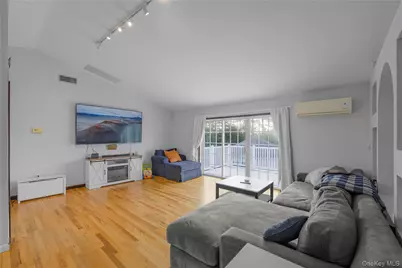 17 Brendella Court, Wallkill, NY 12589 - Photo 8