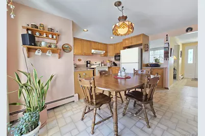 15 Mountain Street, Ronkonkoma, NY 11779 - Photo 8