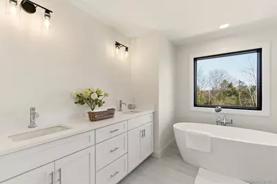 62 Tuthills Lane, Jamesport, NY 11901 - Photo 18