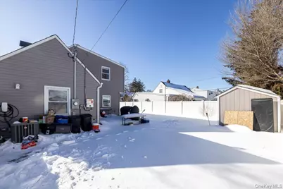 2 Violet Lane, Levittown, NY 11756 - Photo 30