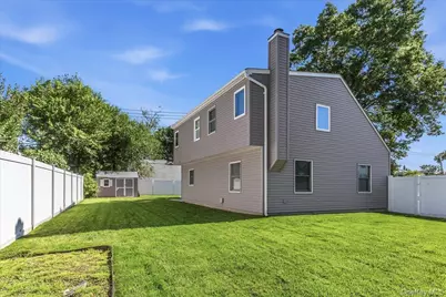 2 Violet Lane, Levittown, NY 11756 - Photo 24
