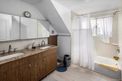 2 Violet Lane, Levittown, NY 11756 - Photo 26