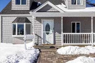 2 Violet Ln, Levittown, NY 11756 - Photo 6