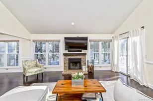 [Address not provided], Manorville, NY 11949 - Photo 12