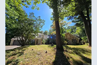 32 Valley Road, Old Westbury, NY 11568 - Photo 2