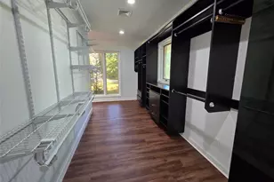 32 Valley Rd, Old Westbury, NY 11568 - Photo 40