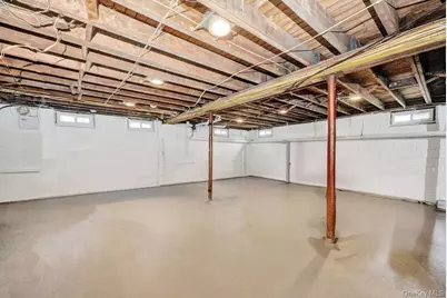22 Wiggins Street, Ronkonkoma, NY 11779 - Photo 16
