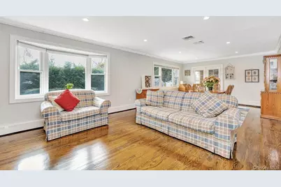 22 Wiggins Street, Ronkonkoma, NY 11779 - Photo 6