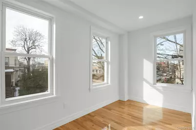 25 Walnut Street, New Rochelle, NY 10801 - Photo 14