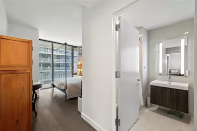 131-05 40 Road #11M, Flushing, NY 11354 - Photo 16