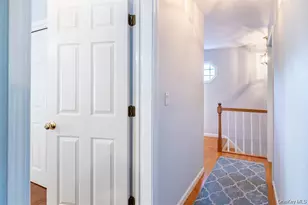 16 Stoneham Pl, White Plains, NY 10607 - Photo 24
