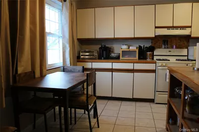 276 Temple Hill Road #1305, New Windsor, NY 12553 - Photo 10