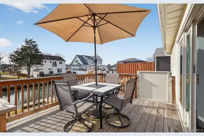 20 Albert Road, Amityville, NY 11701 - Photo 32