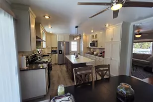 9 Williams Ave, Newburgh, NY 12550 - Photo 8