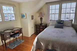 912 Oaks Dr, Franklin Square, NY 11010 - Photo 8