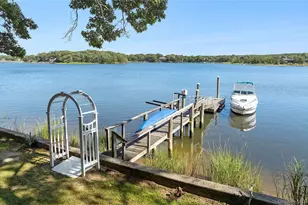 210 Redwood Rd, Sag Harbor, NY 11963 - Photo 8