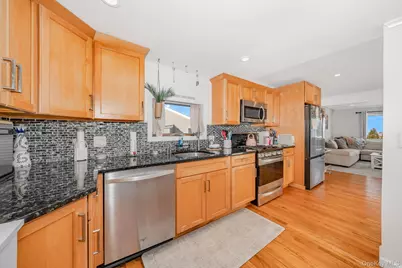 161 Division Avenue, Massapequa, NY 11758 - Photo 10