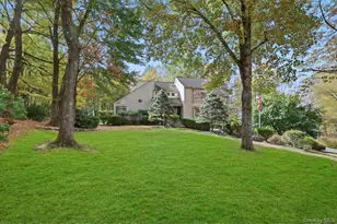 2 Sutton Pl, Katonah, NY 10536 - Photo 2