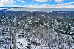 37 Christian Ave, Setauket, NY 11733 - Photo 24