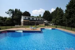 [Address not provided], Brookville, NY 11545 - Photo 4