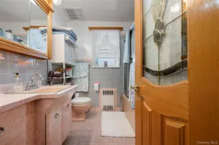 77-14 Cypress Hills St, Glendale, NY 11385 - Photo 18