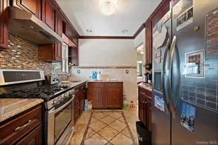 77-14 Cypress Hills St, Glendale, NY 11385 - Photo 10