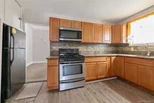 93-45 202nd St, Hollis, NY 11423 - Photo 12