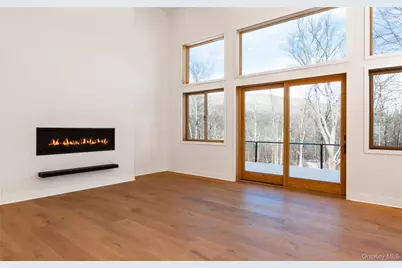 513 Myrtle Avenue, Wallkill, NY 12589 - Photo 8