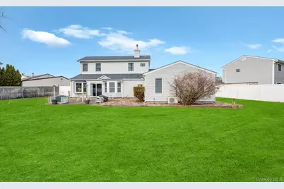 40 Sequoia Way, Holbrook, NY 11741 - Photo 36